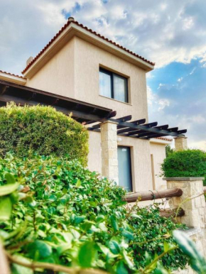 Seaview Villa Mia